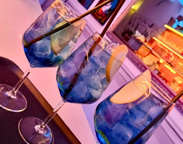 Notturno Viola: Serata Cocktail ad Alchimia Bergamo Città